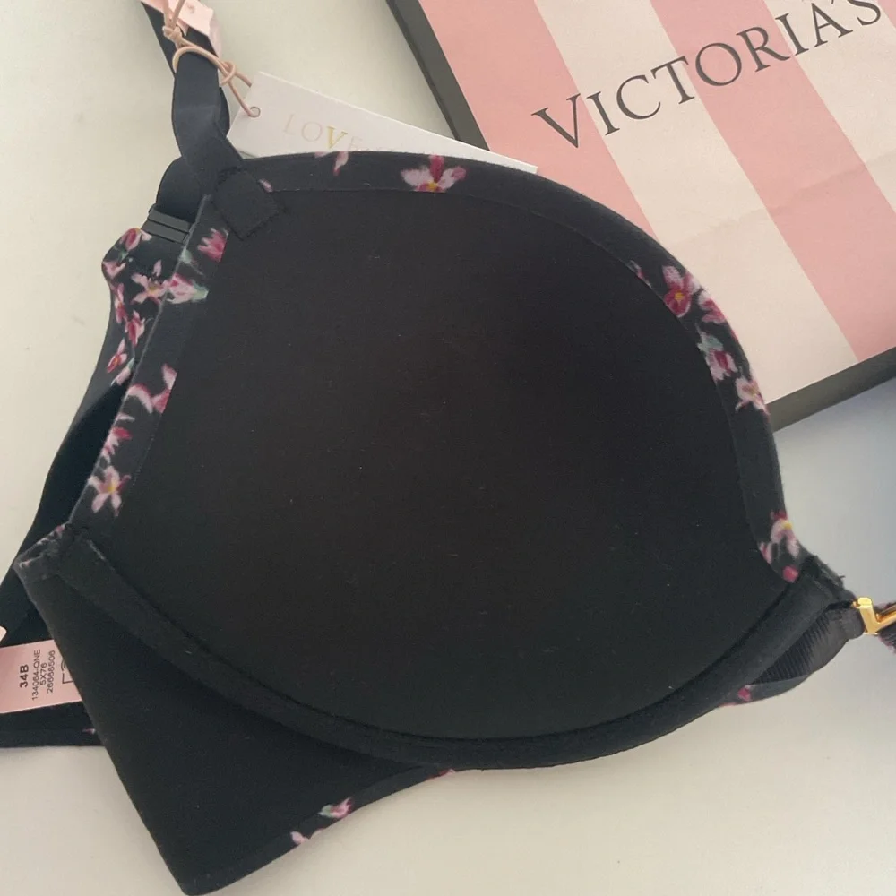Victorias Secret Love Cloud Black Floral Push Up Plunge Bra Size 34B NWT